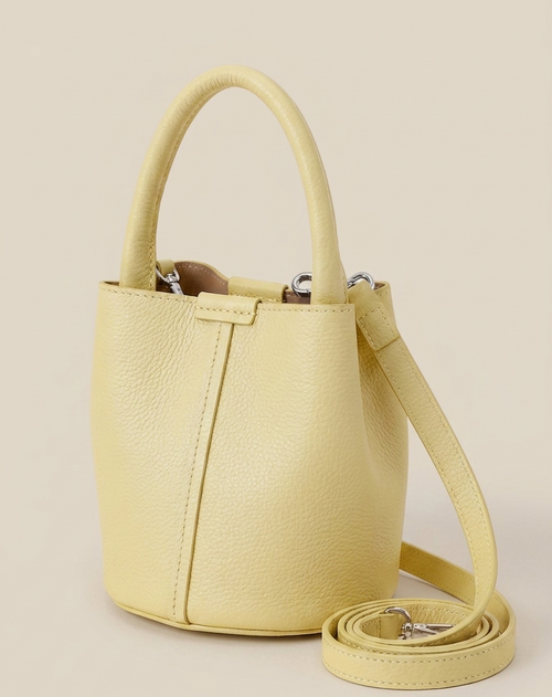 Bolso bombonera Valeria en azul pastel