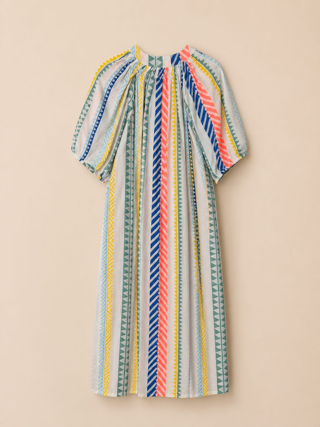 vestido kalami de origen indio artesanal de alguno 100%  vista trasera