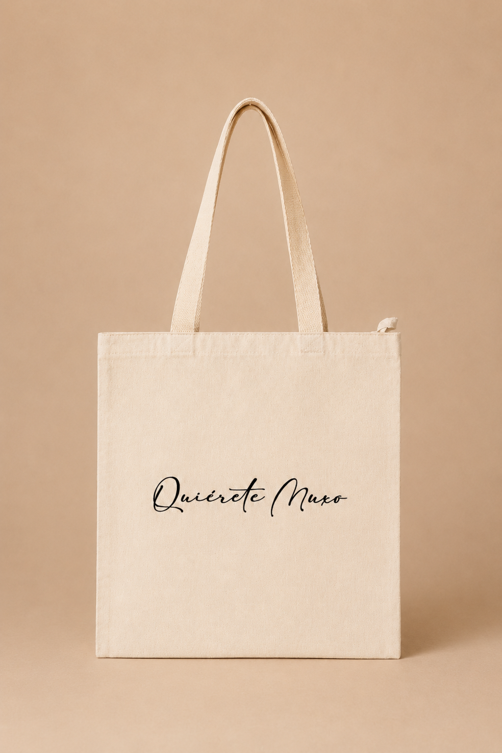 Bolso de tela con el logo Quiérete Muxo