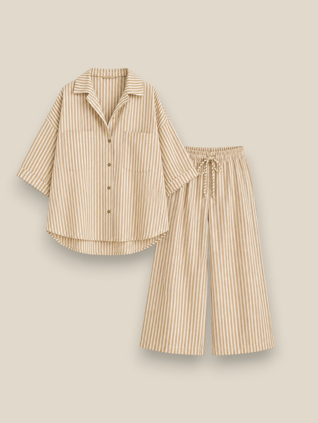 Conjunto Rayas Cotton de blusa oversize y pantalón suelto en 100% algodón, con estampado de rayas en tonos neutros
