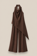 Conjunto lino chocolate Santorini, top drapeado asimétrico y pantalón palazzo — look minimalista elegante — Quiérete Muxo By Esenzia