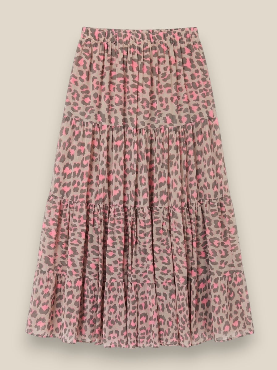 Falda Aurelia Pink de algodón con estampado original y toque flúor rosa suave, vista completa