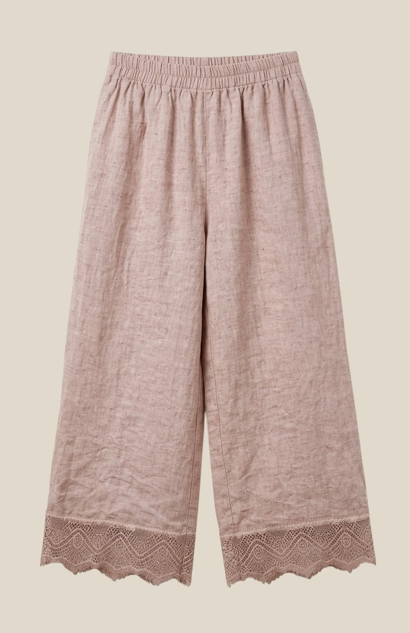 Pantalón de lino con encaje, vista completa del diseño y detalle del encaje
