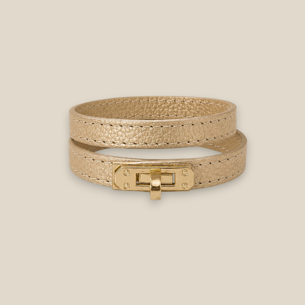 Pulsera de piel 100% KELLY de doble vuelta con cierre metálico dorado, disponible en dorada