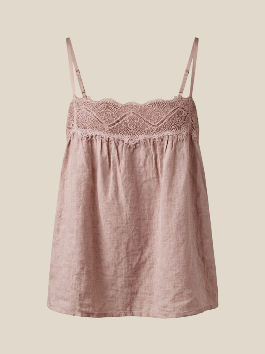 Top de lino con encaje, vista completa del diseño y detalle del encaje