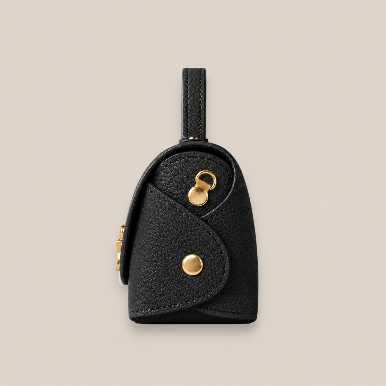  bolso de piel negro estructurado con cadena metálica dorado