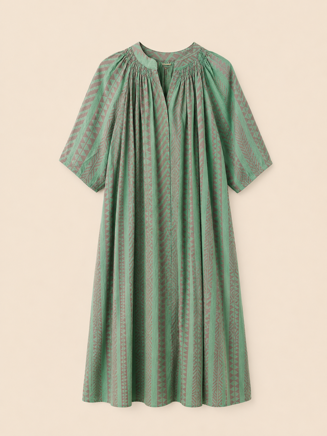 vestido kalami de origen indio artesanal de alguno 100%  vista delantera verde